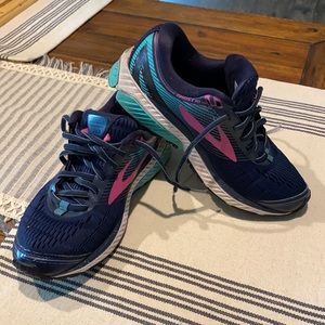 Brooks Ghost 10 Running Shoes, Size 8B